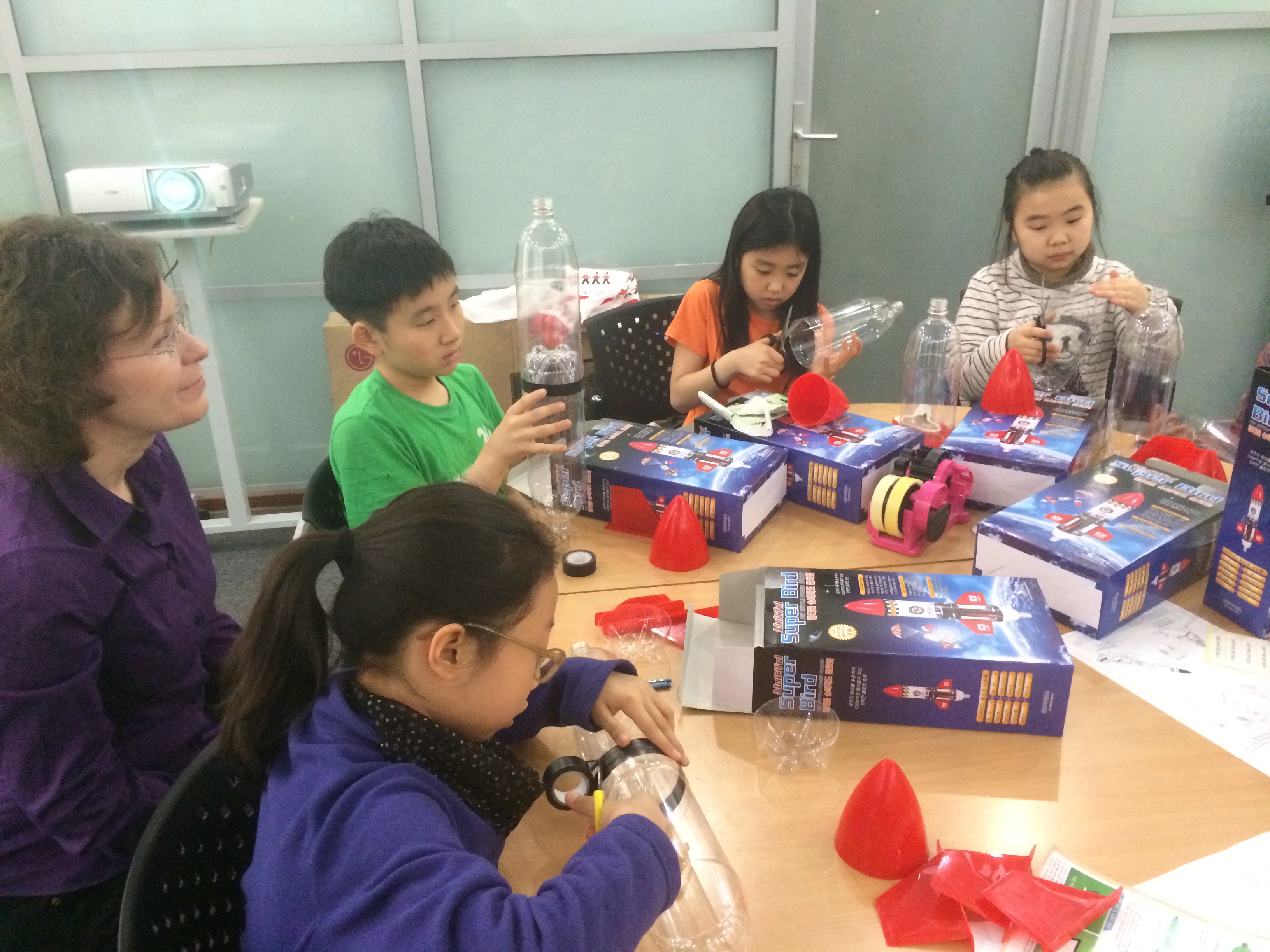 5�г� ģ������ �������� ����� �ֽ��ϴ�.