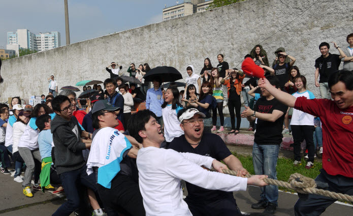 �кθ�� �ٴٸ���