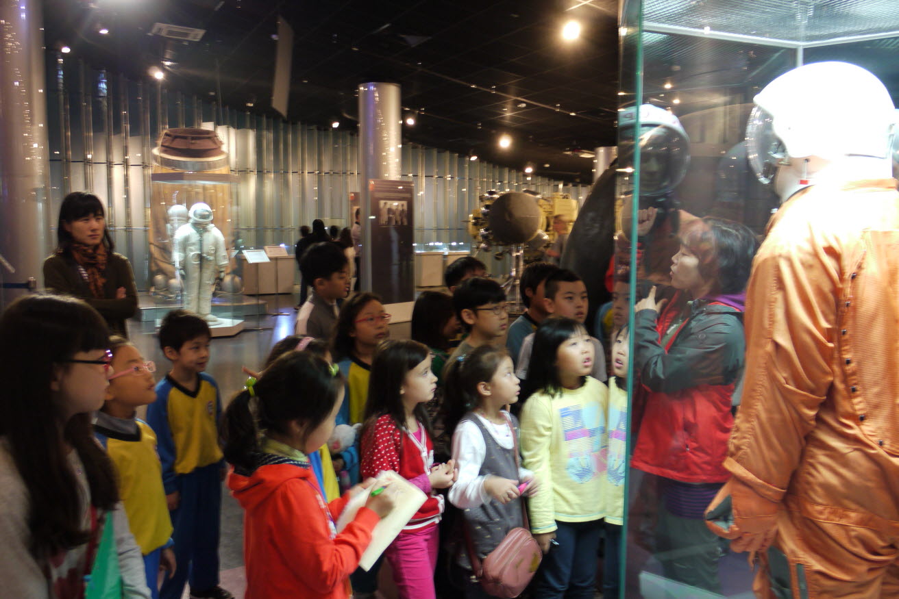 �����н�